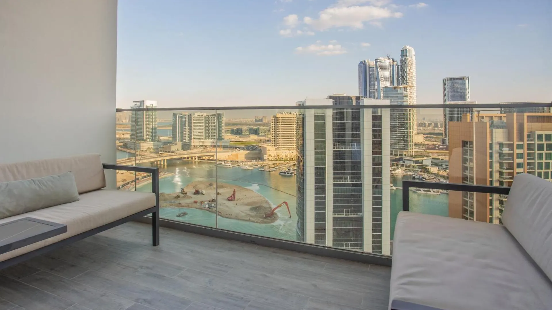 Sleek Studio Apartment Mag 318 Dubai