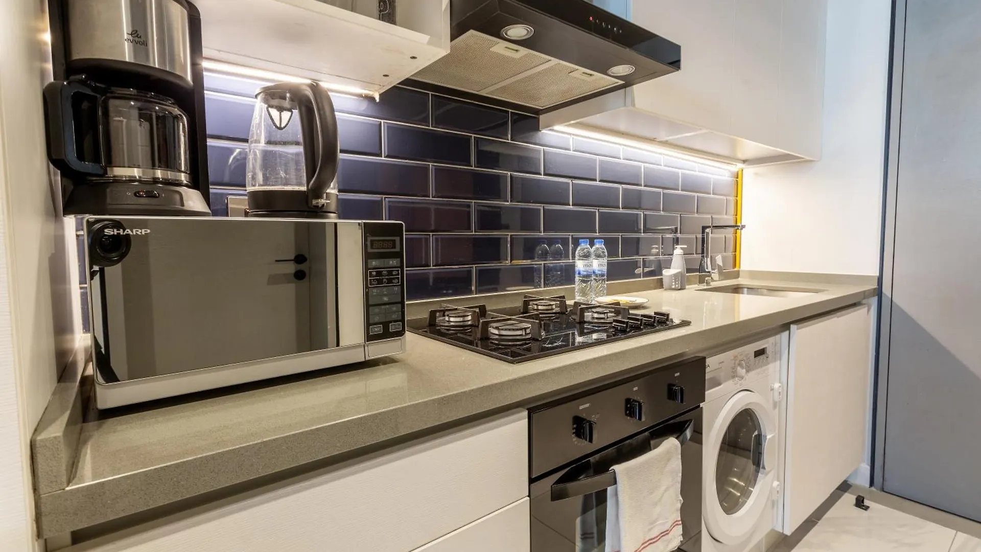 Sleek Studio Apartment Mag 318 Dubai 0*,